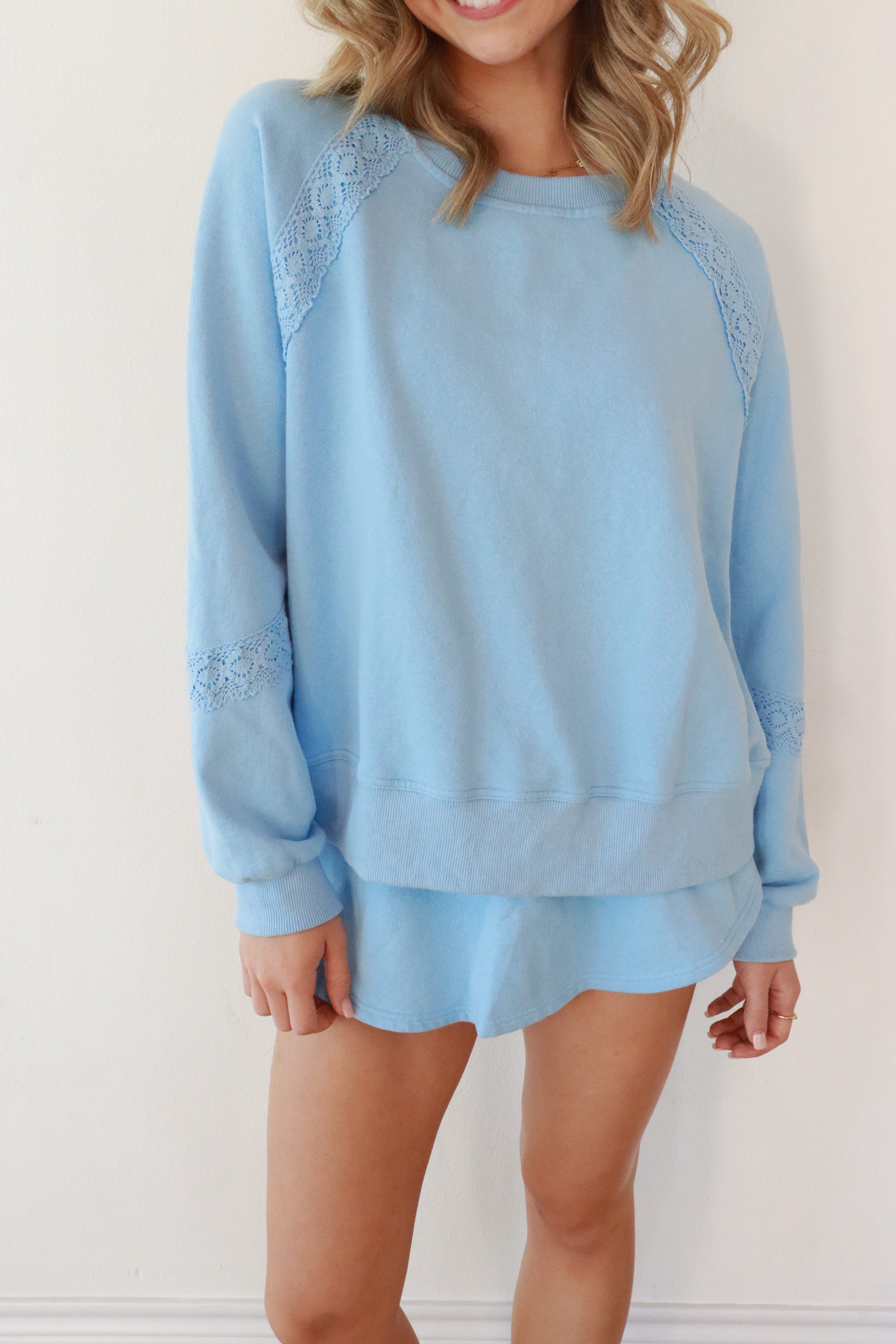 Benny Blue Lace Trim Set