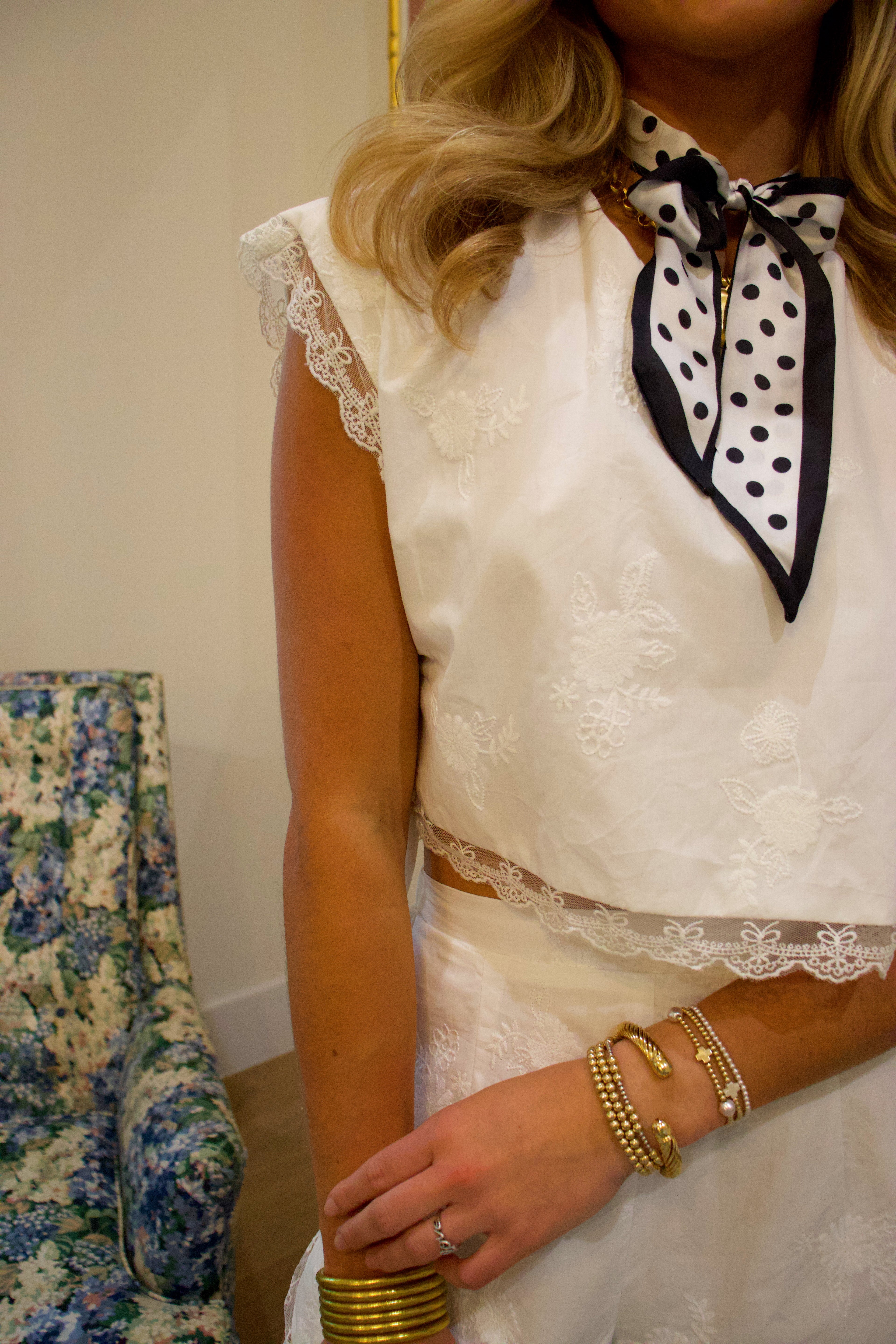 Bowie White Embroidered Set