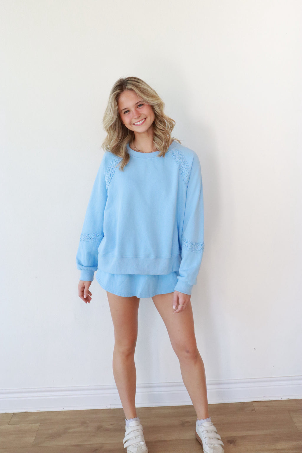 Benny Blue Lace Trim Set