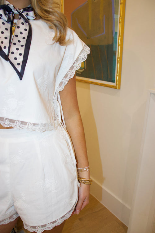 Bowie White Embroidered Set