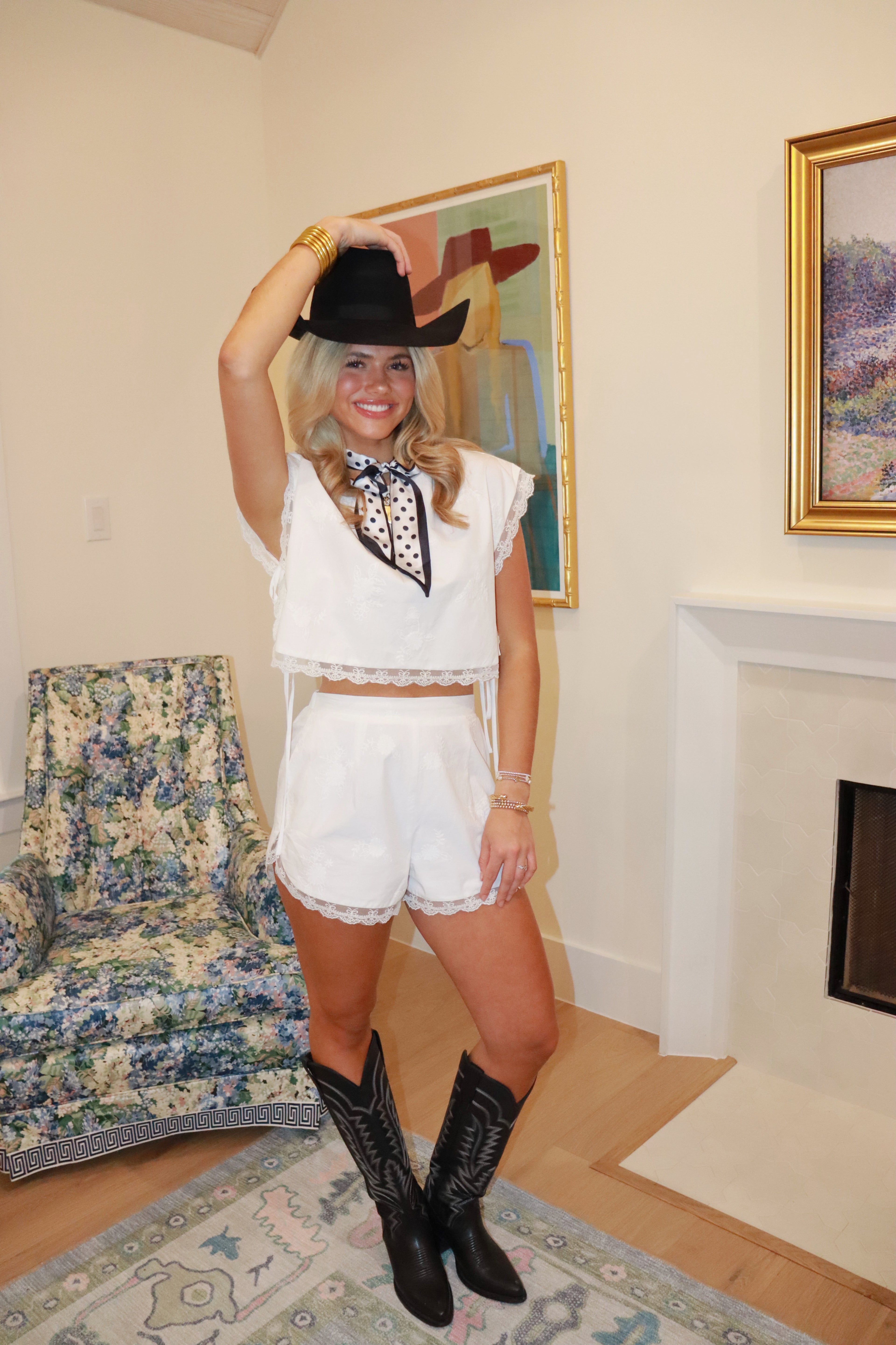 Bowie White Embroidered Set